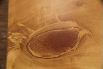 中古　国産手造り家具　総イチョウ材　極厚な一枚板(60mm)の天板が高級感を漂わせる片袖机(プレジデントデスク、ワークデスク、在宅ワーク、在宅用)(R-051500)