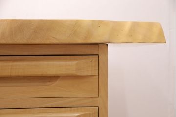 中古　国産手造り家具　総イチョウ材　極厚な一枚板(60mm)の天板が高級感を漂わせる片袖机(プレジデントデスク、ワークデスク、在宅ワーク、在宅用)(R-051500)
