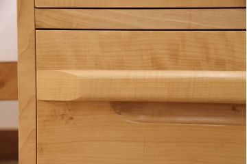 中古　国産手造り家具　総イチョウ材　極厚な一枚板(60mm)の天板が高級感を漂わせる片袖机(プレジデントデスク、ワークデスク、在宅ワーク、在宅用)(R-051500)