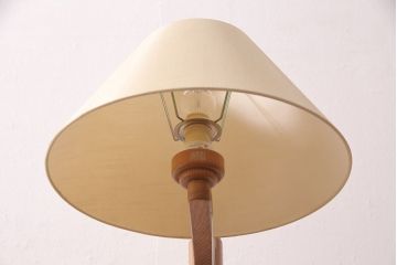 中古　オーデリック　木のぬくもりを感じるナチュラルな雰囲気のフロアスタンド(照明、スタンドライト、フロアライト)(R-051501)