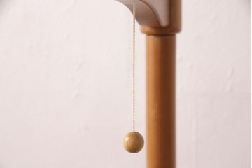 中古　オーデリック　木のぬくもりを感じるナチュラルな雰囲気のフロアスタンド(照明、スタンドライト、フロアライト)(R-051501)