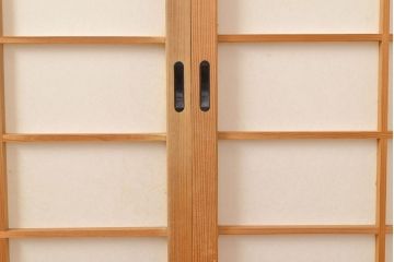 ヴィンテージ建具　和製ビンテージ　明るい木肌が和やかな雰囲気を生み出すシンプルな障子戸4枚セット(引き戸、建具)(R-051503)