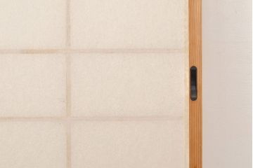 ヴィンテージ建具　和製ビンテージ　明るい木肌が和やかな雰囲気を生み出すシンプルな障子戸4枚セット(引き戸、建具)(R-051503)