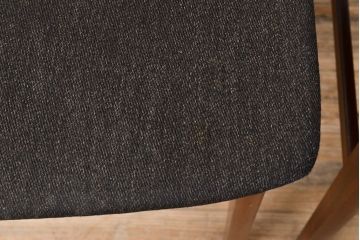 北欧ヴィンテージ　チーク材　メンズライクなお部屋にも合う、シャープなデザインが格好良いダイニングチェア2脚セット(椅子、イス、ビンテージ)(R-051509)