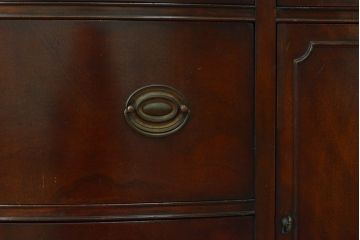 ビンテージ家具　DREXEL HERITAGE(ドレクセルヘリテイジ)　アメリカ輸入モデル　格調高い佇まいが上品なサイドボード(サイドキャビネット、収納棚、ヴィンテージ)(R-051518)