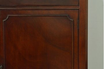 ビンテージ家具　DREXEL HERITAGE(ドレクセルヘリテイジ)　アメリカ輸入モデル　格調高い佇まいが上品なサイドボード(サイドキャビネット、収納棚、ヴィンテージ)(R-051518)