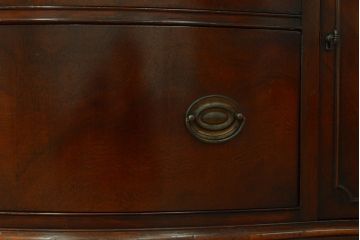 ビンテージ家具　DREXEL HERITAGE(ドレクセルヘリテイジ)　アメリカ輸入モデル　格調高い佇まいが上品なサイドボード(サイドキャビネット、収納棚、ヴィンテージ)(R-051518)