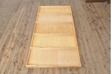 中古　北海道民芸家具　天板・脚(台輪)付きリメイク　高級感とシックな印象を与える、衣装盆付きのローボード(引き出し、チェスト、リビングボード、テレビ台、テレビボード、着物箪笥)(R-051524)