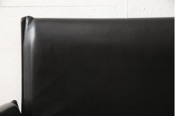 中古　美品　Cassina(カッシーナ)　401 BREAK(ブレーク)　MARIO BELLINI(マリオベリーニ)　キャスター付きアームチェア(ダイニングチェア、一人掛けソファ、1P)(定価約46万円)(R-051527)