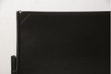 中古　美品　Cassina(カッシーナ)　401 BREAK(ブレーク)　MARIO BELLINI(マリオベリーニ)　キャスター付きアームチェア(ダイニングチェア、一人掛けソファ、1P)(定価約46万円)(R-051527)