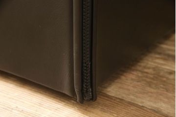中古　美品　Cassina(カッシーナ)　401 BREAK(ブレーク)　MARIO BELLINI(マリオベリーニ)　キャスター付きアームチェア(ダイニングチェア、一人掛けソファ、1P)(定価約46万円)(R-051527)