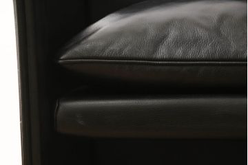 中古　美品　Cassina(カッシーナ)　401 BREAK(ブレーク)　MARIO BELLINI(マリオベリーニ)　キャスター付きアームチェア(ダイニングチェア、一人掛けソファ、1P)(定価約46万円)(R-051528)