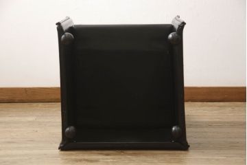 中古　美品　Cassina(カッシーナ)　401 BREAK(ブレーク)　MARIO BELLINI(マリオベリーニ)　キャスター付きアームチェア(ダイニングチェア、一人掛けソファ、1P)(定価約46万円)(R-051528)