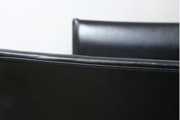 中古　美品　Cassina(カッシーナ)　401 BREAK(ブレーク)　MARIO BELLINI(マリオベリーニ)　キャスター付きアームチェア(ダイニングチェア、一人掛けソファ、1P)(定価約46万円)(R-051529)