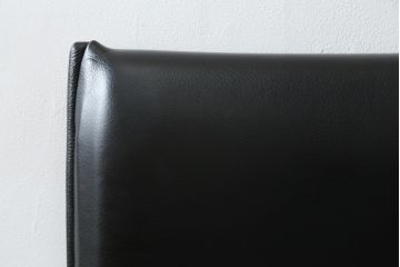 中古　美品　Cassina(カッシーナ)　401 BREAK(ブレーク)　MARIO BELLINI(マリオベリーニ)　キャスター付きアームチェア(ダイニングチェア、一人掛けソファ、1P)(定価約46万円)(R-051529)