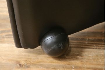 中古　美品　Cassina(カッシーナ)　401 BREAK(ブレーク)　MARIO BELLINI(マリオベリーニ)　キャスター付きアームチェア(ダイニングチェア、一人掛けソファ、1P)(定価約46万円)(R-051529)