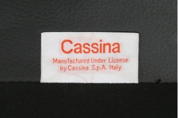 中古　美品　Cassina(カッシーナ)　401 BREAK(ブレーク)　MARIO BELLINI(マリオベリーニ)　キャスター付きアームチェア(ダイニングチェア、一人掛けソファ、1P)(定価約46万円)(R-051529)
