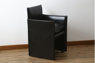 中古　美品　Cassina(カッシーナ)　401 BREAK(ブレーク)　MARIO BELLINI(マリオベリーニ)　キャスター付きアームチェア(ダイニングチェア、一人掛けソファ、1P)(定価約46万円)(R-051530)