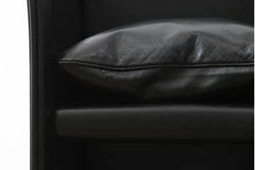 中古　美品　Cassina(カッシーナ)　401 BREAK(ブレーク)　MARIO BELLINI(マリオベリーニ)　キャスター付きアームチェア(ダイニングチェア、一人掛けソファ、1P)(定価約46万円)(R-051530)