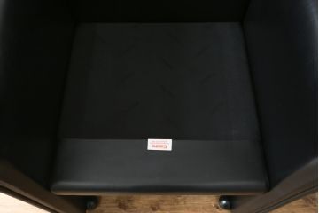 中古　美品　Cassina(カッシーナ)　401 BREAK(ブレーク)　MARIO BELLINI(マリオベリーニ)　キャスター付きアームチェア(ダイニングチェア、一人掛けソファ、1P)(定価約46万円)(R-051530)