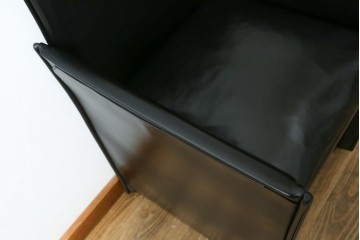 中古　美品　Cassina(カッシーナ)　401 BREAK(ブレーク)　MARIO BELLINI(マリオベリーニ)　キャスター付きアームチェア　定価約46万円　(R-051531)