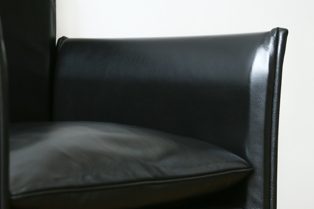 中古　美品　Cassina(カッシーナ)　401 BREAK(ブレーク)　MARIO BELLINI(マリオベリーニ)　キャスター付きアームチェア　定価約46万円　(R-051531)