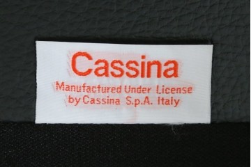 中古　美品　Cassina(カッシーナ)　401 BREAK(ブレーク)　MARIO BELLINI(マリオベリーニ)　キャスター付きアームチェア　定価約46万円　(R-051531)