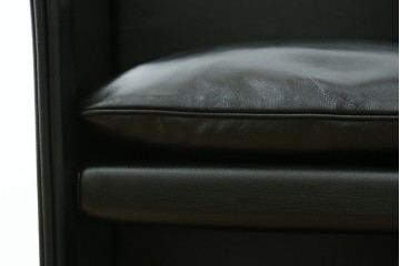 中古　美品　Cassina(カッシーナ)　401 BREAK(ブレーク)　MARIO BELLINI(マリオベリーニ)　キャスター付きアームチェア　定価約46万円　(R-051531)