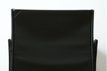 中古　美品　Cassina(カッシーナ)　401 BREAK(ブレーク)　MARIO BELLINI(マリオベリーニ)　キャスター付きアームチェア　定価約46万円　(R-051531)