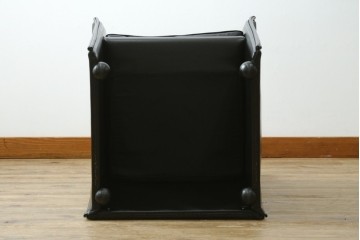 中古　美品　Cassina(カッシーナ)　401 BREAK(ブレーク)　MARIO BELLINI(マリオベリーニ)　キャスター付きアームチェア　定価約46万円　(R-051531)