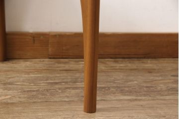 中古　美品　高級イタリア輸入家具　ウォールナット材　本革　スタイリッシュなデザインが目を惹く曲げ木チェア(椅子、ダイニングチェア)(R-051532)