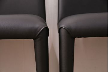 中古　美品　2019年製　アビタスタイル(AbitaStyle)　TRICK(トリック)チェア　MYC0550　シックモダンなインテリアに合うチェア4脚セット(定価 4脚で約10万4千円)(ダイニングチェア、イス、椅子)(R-051534)