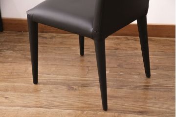 中古　美品　2019年製　アビタスタイル(AbitaStyle)　TRICK(トリック)チェア　MYC0550　シックモダンなインテリアに合うチェア4脚セット(定価 4脚で約10万4千円)(ダイニングチェア、イス、椅子)(R-051534)