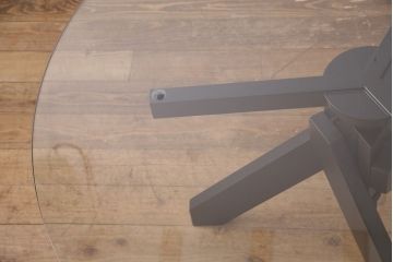 中古　極美品　2019年製　Cassina(カッシーナ)取り扱い　VIDUN(ヴィドゥン)　支柱を回して高さが調節できるガラステーブル(ダイニングテーブル、2人掛け、4人掛け)(R-051535)