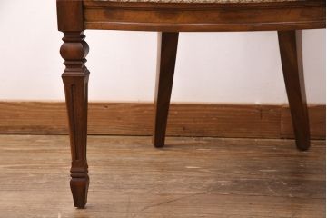 中古　美品　DREXEL HERITAGE(ドレクセルヘリテイジ)　Cameo Classics(キャメオクラシックス)　格調高い雰囲気が魅力のマホガニー製アームチェア(定価約33万円)(椅子、ダイニングチェア)(R-051539)