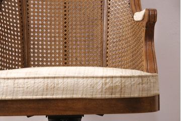 中古　美品　DREXEL HERITAGE(ドレクセルヘリテイジ)　Cameo Classics(キャメオクラシックス)　格調高い雰囲気が魅力のマホガニー製デスクチェア(定価約40万円)(椅子、オフィスチェア)(R-051540)