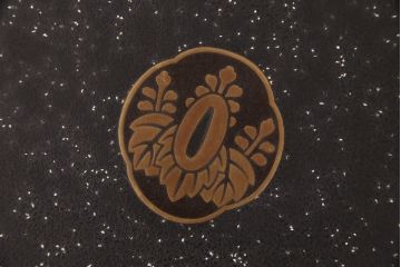 アンティーク雑貨　漆塗り　螺鈿細工と蒔絵が施された、美術品のような器局(飾り棚、戸棚、書箱、収納棚、小物収納)(R-051550)