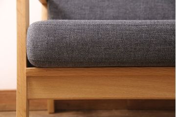 中古　極美品　ナラ材　karf(カーフ) standard label(スタンダードレーベル)　TOLIME(トリム)　温かい雰囲気が魅力的な1人掛けソファ(アームチェア、椅子)(定価約9万円)(R-051560)