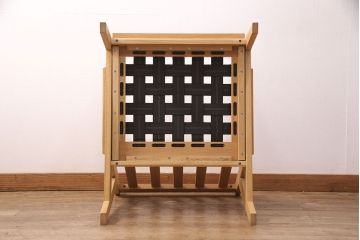 中古　極美品　ナラ材　karf(カーフ) standard label(スタンダードレーベル)　TOLIME(トリム)　温かい雰囲気が魅力的な1人掛けソファ(アームチェア、椅子)(定価約9万円)(R-051560)