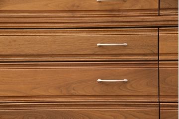 《台輪取り付け加工費込み》中古　シャルドネ(CHARDONNAY)　CRIVILLE(クリビーレ)　リメイク　ウォールナット材　仕切り付きが便利!ナチュラルな雰囲気が素敵なローチェスト(R-051563)