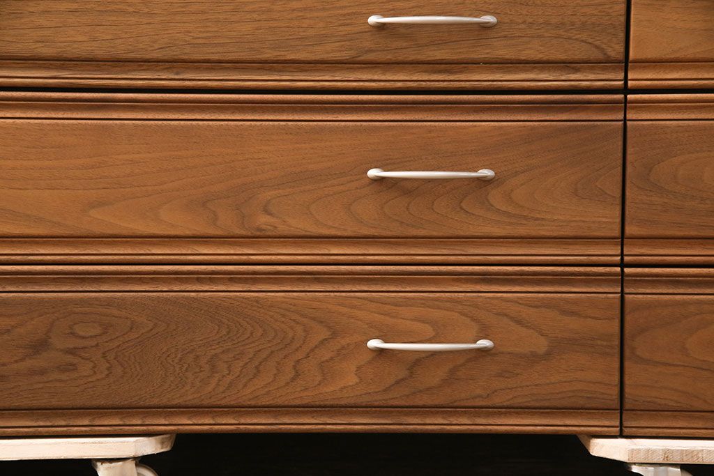 《台輪取り付け加工費込み》中古　シャルドネ(CHARDONNAY)　CRIVILLE(クリビーレ)　リメイク　ウォールナット材　仕切り付きが便利!ナチュラルな雰囲気が素敵なローチェスト(R-051563)