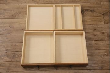 中古　三越家具　カントリーハウス　洋風家具　イギリスカントリースタイルのような温かみのある空間にぴったりの重ね食器棚(キャビネット、収納棚、ブルージュ、ビンテージ)(R-051569)