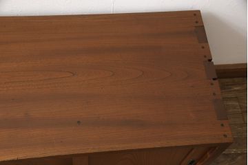 和製アンティーク　総ケヤキ材　分厚い材を贅沢に使用した重厚な佇まいの帳場箪笥(ローボード、引き出し)(R-051570)