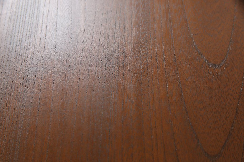 和製アンティーク　総ケヤキ材　分厚い材を贅沢に使用した重厚な佇まいの帳場箪笥(ローボード、引き出し)(R-051570)