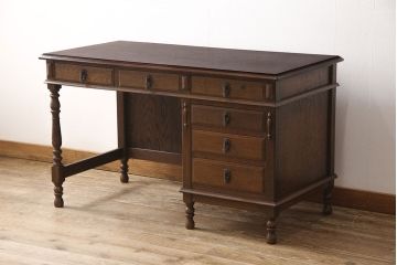 ヴィンテージ家具　三越家具　カントリーハウス　希少な絶版品ブルージュ　挽き物加工や引手のデザインがおしゃれ!クラシカルな雰囲気を高める片袖机(ワークデスク、平机、ビンテージ)(R-051571)