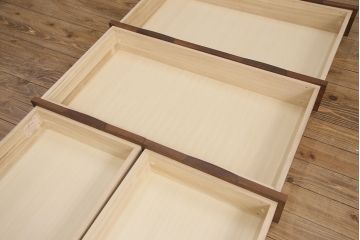 中古　美品　広島・府中家具いまだ　Craft Furniture IMADA ウォールナット材製のモダンなチェスト(ローチェストリビングボード、引き出し)(R-051572)