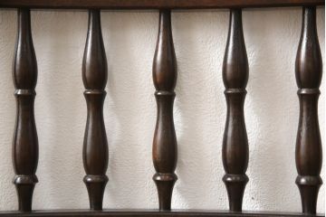 中古　松本民芸家具　38型　落ち着きのある色味とラッシのコントラストがおしゃれなスピンドルチェア(ダイニングチェア、椅子)(R-051581)