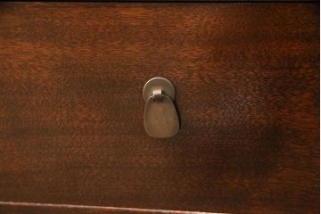 中古　松本民芸家具　和モダンな空間づくりに活躍するG型朝鮮棚(飾り棚、茶棚、茶箪笥、収納棚)(定価約46万円)(R-051586)