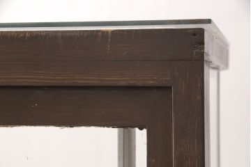 和製アンティーク　人気の縦型!すっきりとした佇まいのR型(曲面)ガラスケース(飾り棚、陳列棚)(R-051588)