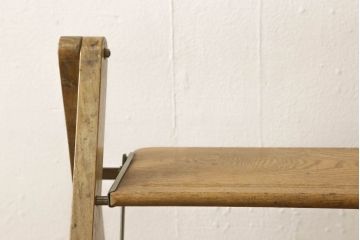 和製アンティーク　ナラ材　希少!!珍しいデザインのレトロな折り畳み式脚立(踏み台、ステップ、花台、飾り棚、ディスプレイ)(R-051590)